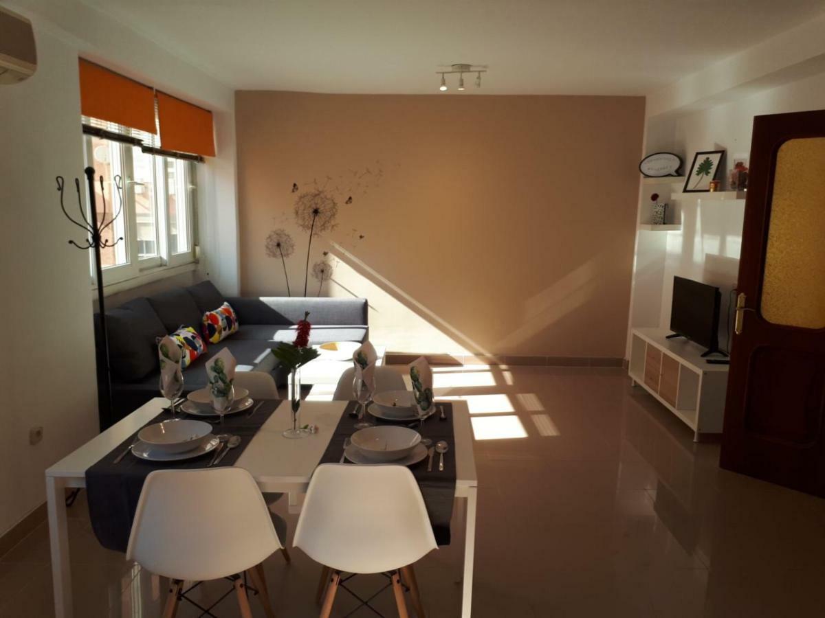 La Casa De Blanca. Coqueto Piso Centrico Y Cerca De Todo Lägenhet Almería Exteriör bild